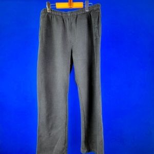 #74 Fila sweatpants size L